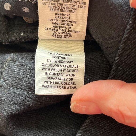 We The Free‎ Sofia Distressed Denim Cut Off Shorts Black Size 26 - Picture 9 of 11